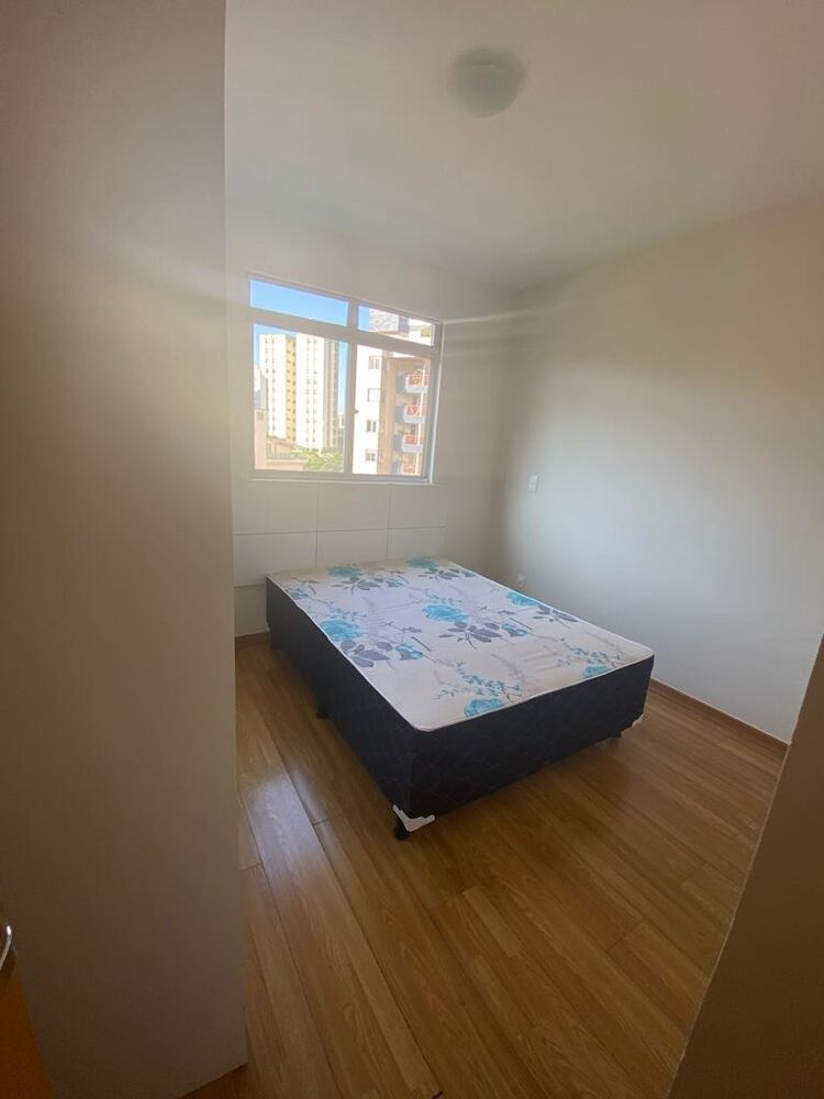 Apartamento à venda com 1 quarto, 37m² - Foto 2