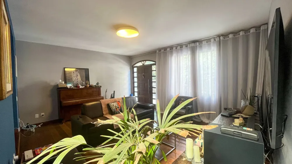 Casa, 3 quartos, 300 m² - Foto 1