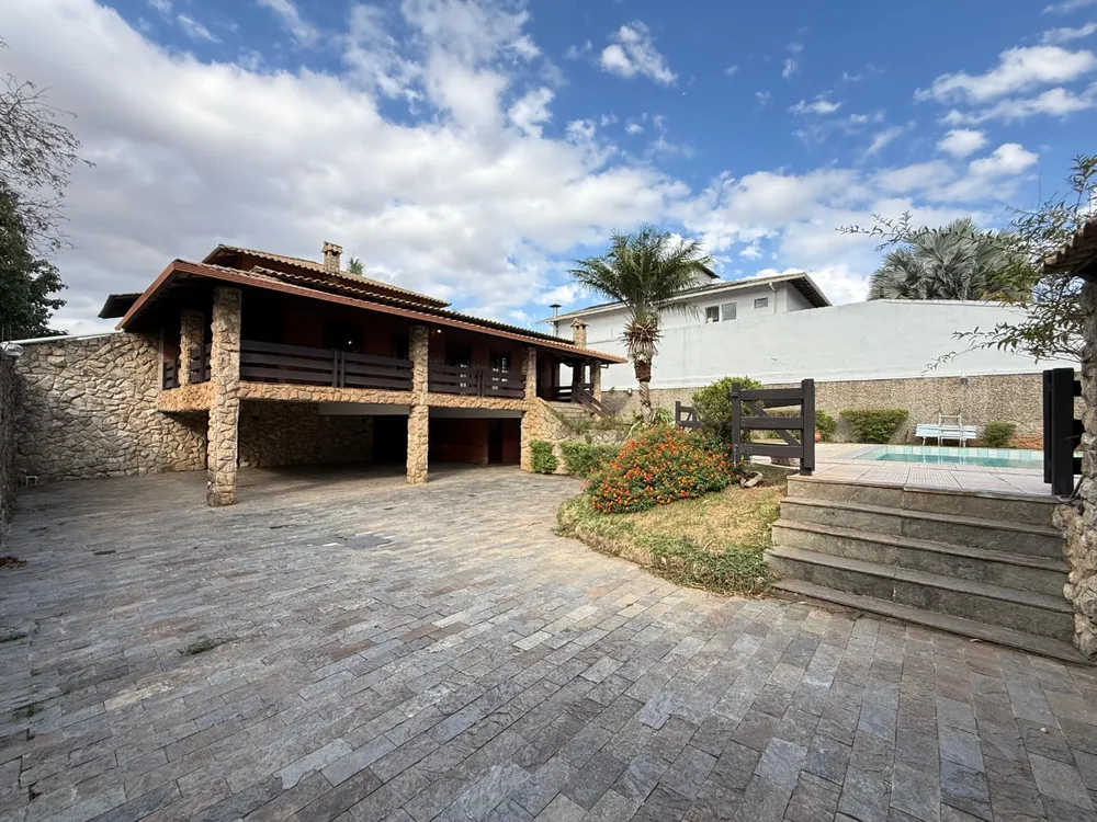 Casa, 5 quartos, 555 m² - Foto 1