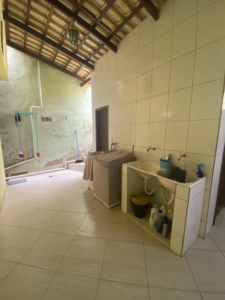 Casa à venda com 3 quartos, 360m² - Foto 5