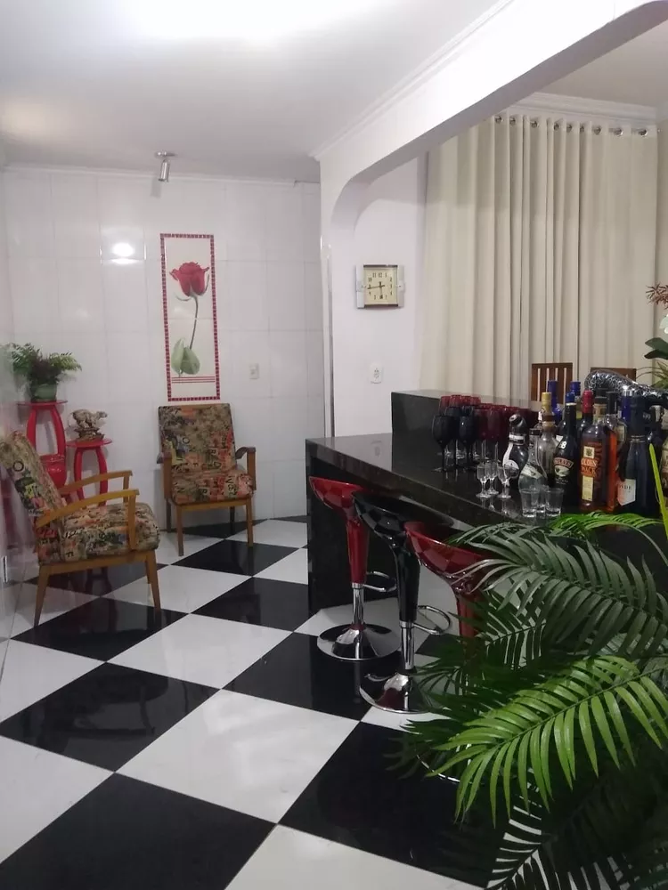 Casa à venda com 3 quartos, 200m² - Foto 14