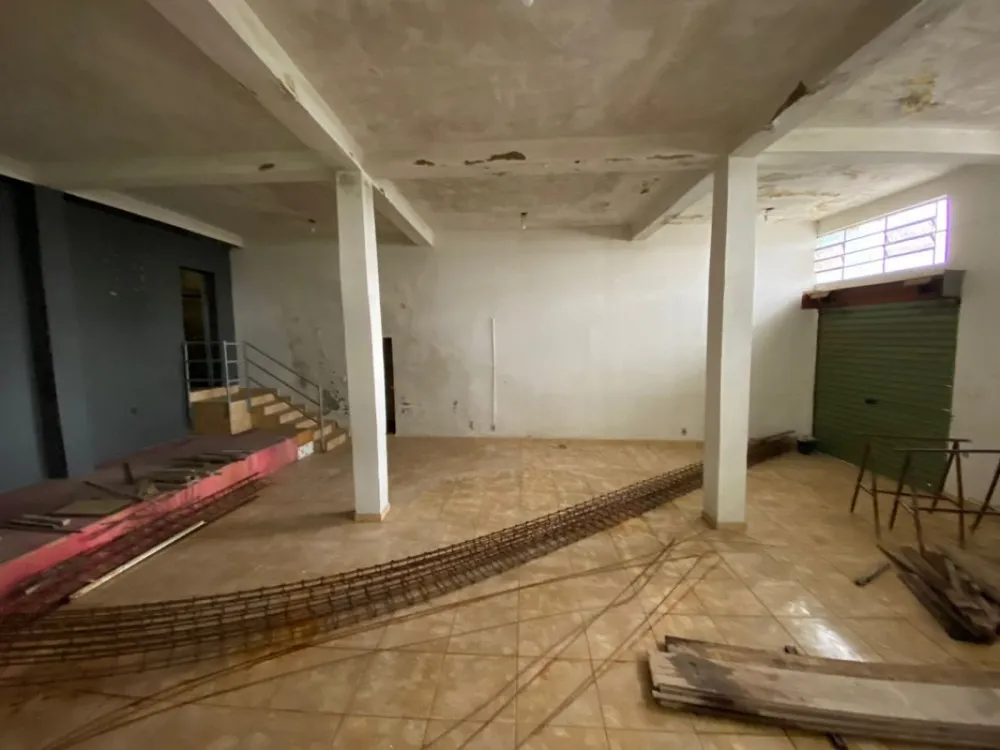Casa, 3 quartos, 360 m² - Foto 3