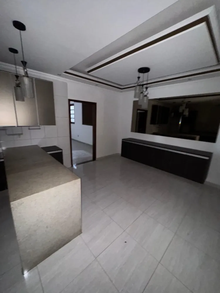 Casa, 3 quartos, 240 m² - Foto 9