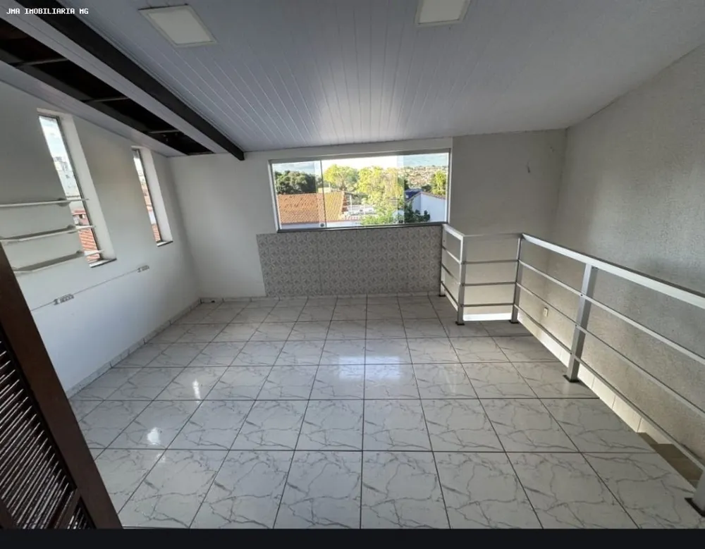 Casa, 3 quartos, 240 m² - Foto 14
