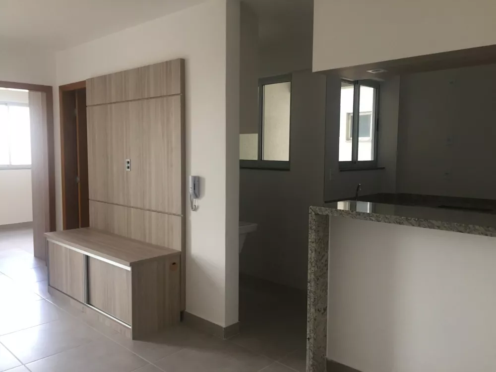 Apartamento à venda com 1 quarto, 40m² - Foto 2