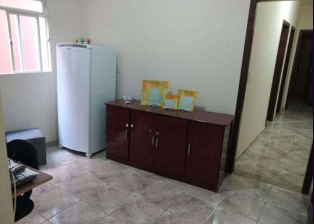 Casa à venda com 8 quartos, 420m² - Foto 4