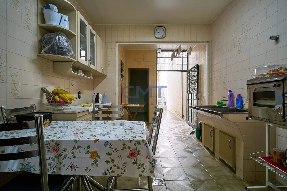 Casa, 5 quartos, 342 m² - Foto 2