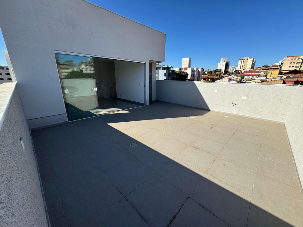 Cobertura à venda com 3 quartos, 148m² - Foto 1