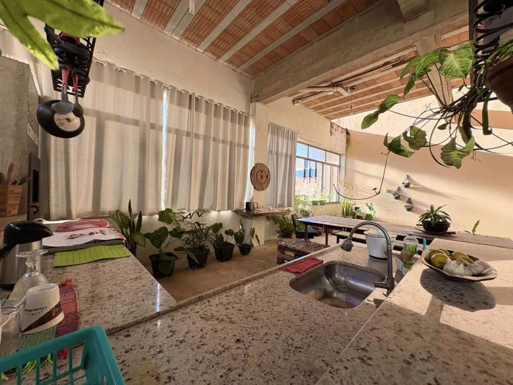 Casa, 3 quartos, 315 m² - Foto 2