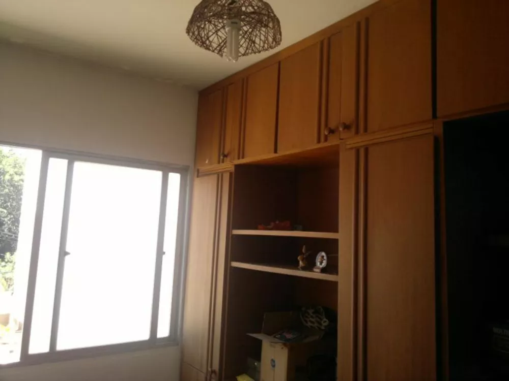 Apartamento para alugar com 3 quartos, 81m² - Foto 4