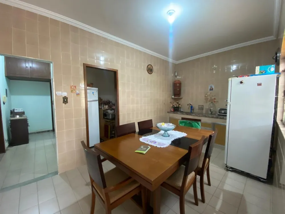 Casa, 2 quartos, 206 m² - Foto 6