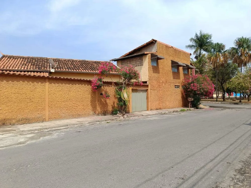 Casa, 8 quartos, 338 m² - Foto 3