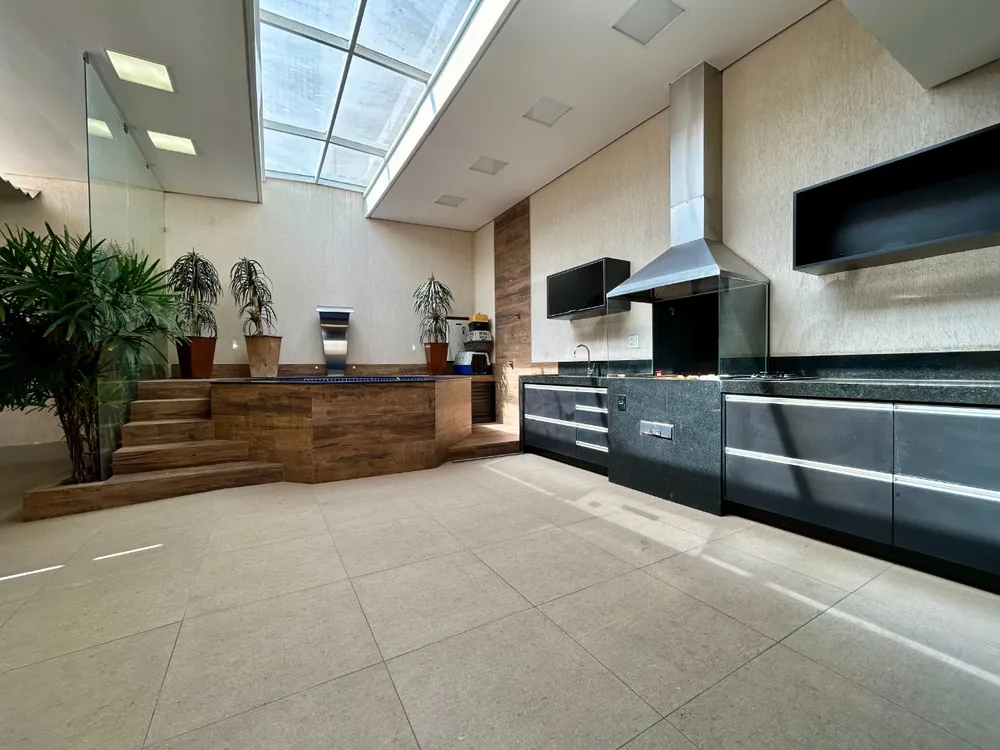 Casa, 6 quartos, 650 m² - Foto 1