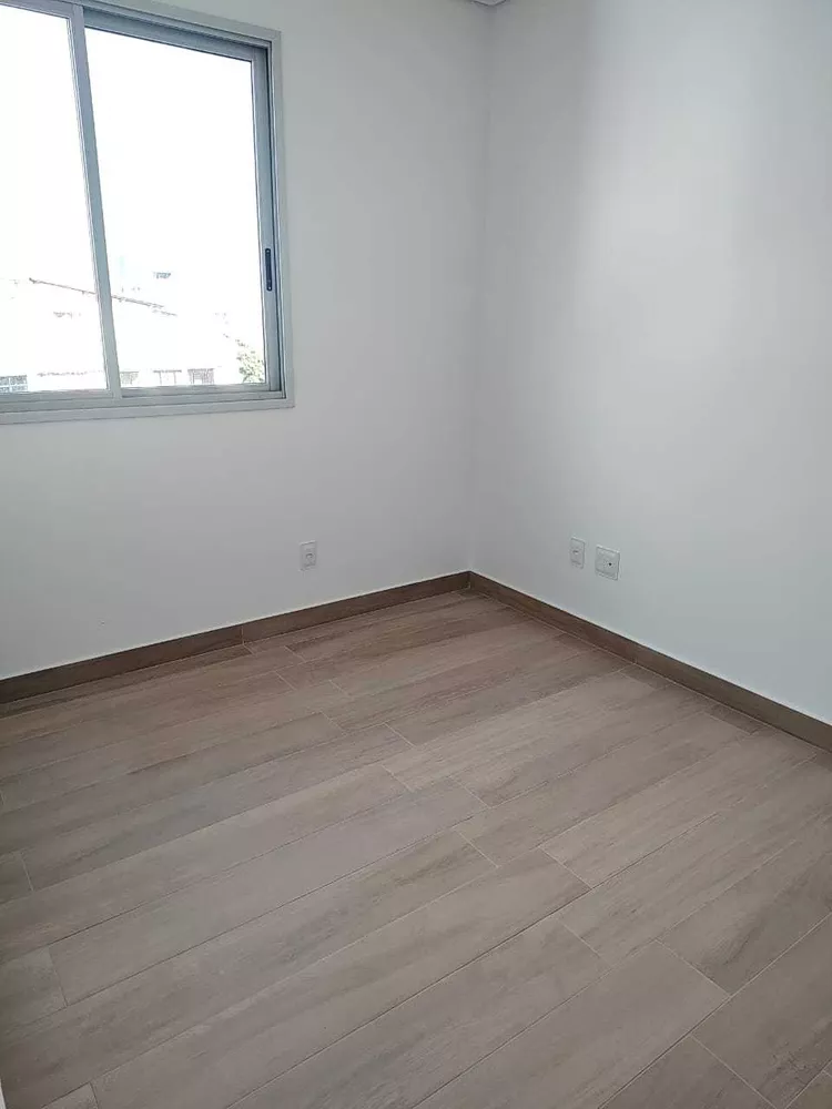 Apartamento à venda com 2 quartos, 60m² - Foto 3