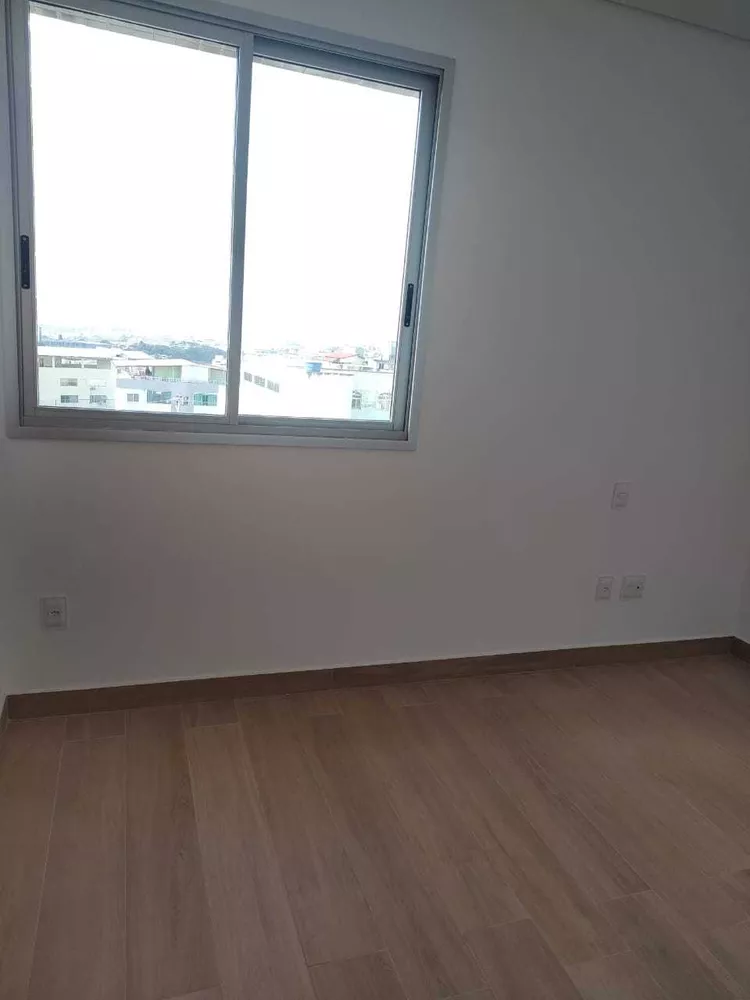 Apartamento à venda com 2 quartos, 60m² - Foto 6