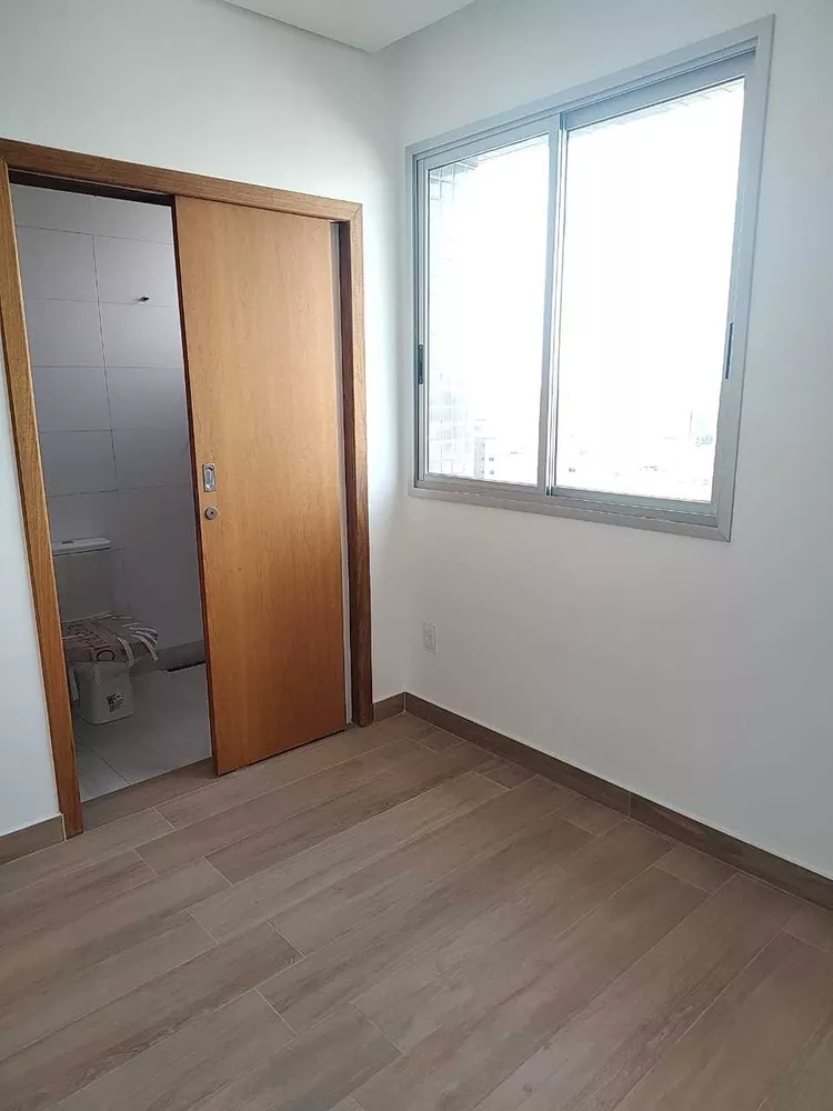 Apartamento à venda com 2 quartos, 60m² - Foto 5