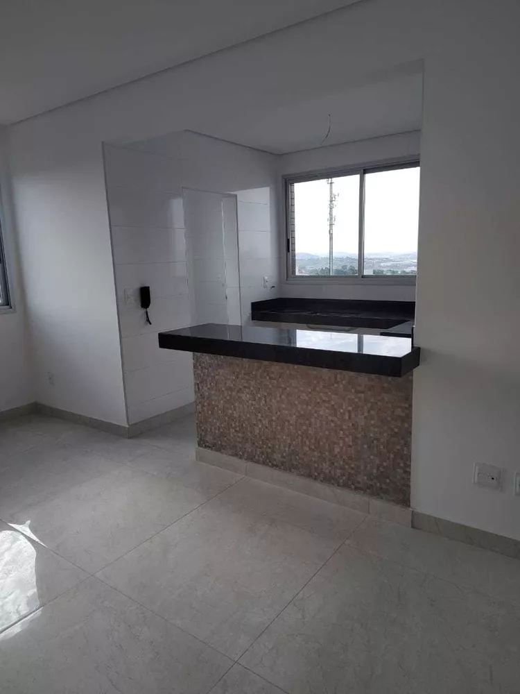 Apartamento à venda com 2 quartos, 60m² - Foto 11