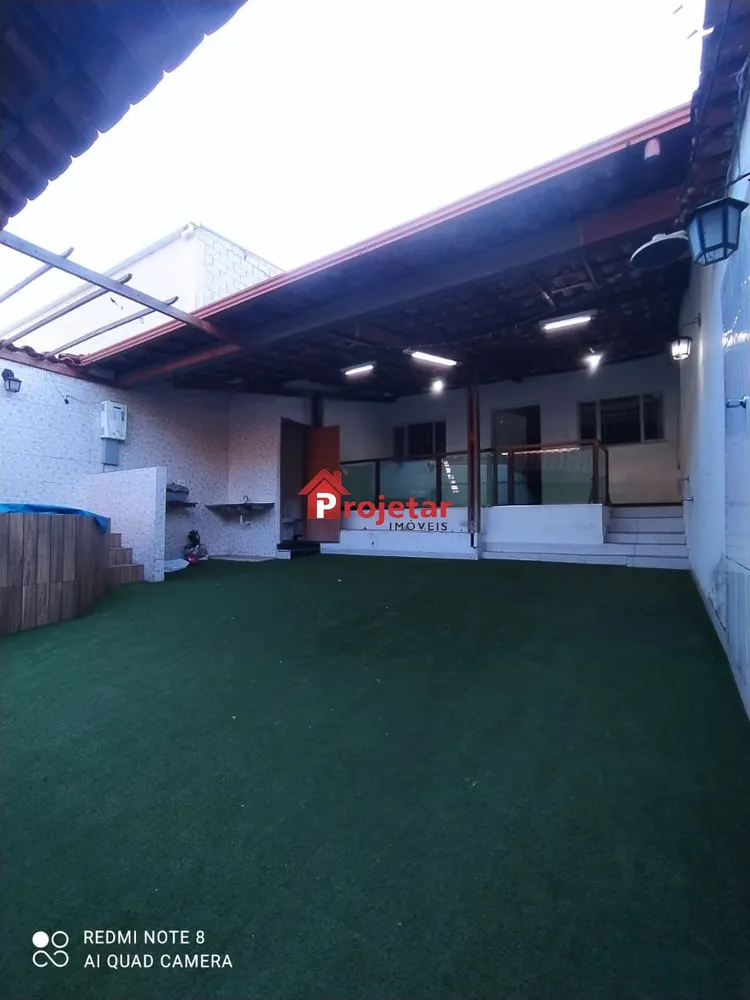 Casa, 3 quartos, 225 m² - Foto 1