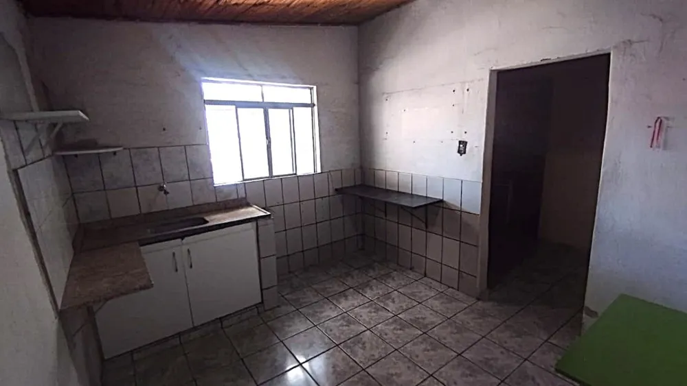 Casa, 5 quartos, 201 m² - Foto 2