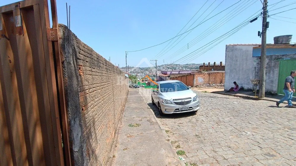 Terreno, 220 m² - Foto 2