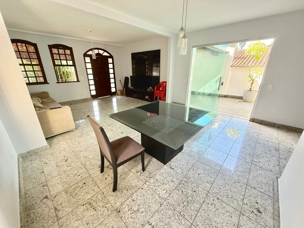 Casa, 4 quartos, 336 m² - Foto 2