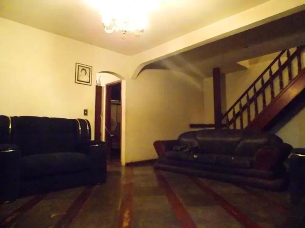 Casa, 3 quartos, 203 m² - Foto 1