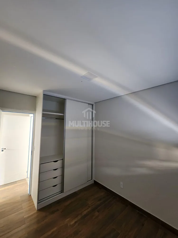Apartamento, 3 quartos, 100 m² - Foto 1