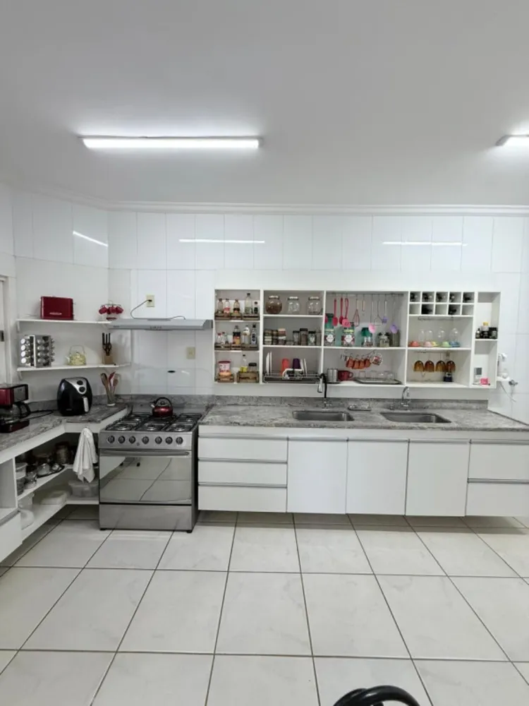 Casa, 4 quartos, 300 m² - Foto 8