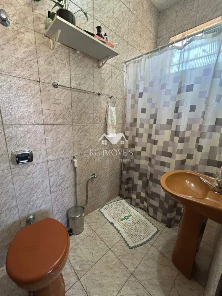 Casa, 4 quartos, 162 m² - Foto 1