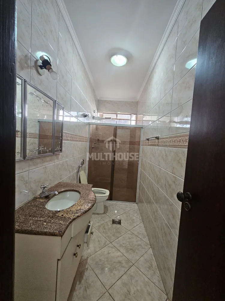 Casa, 3 quartos, 249 m² - Foto 11