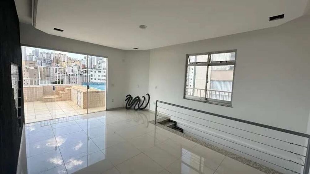 Cobertura à venda com 3 quartos, 240m² - Foto 3