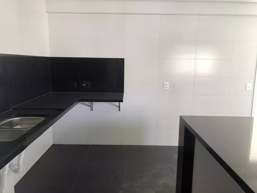 Apartamento à venda com 4 quartos, 143m² - Foto 5