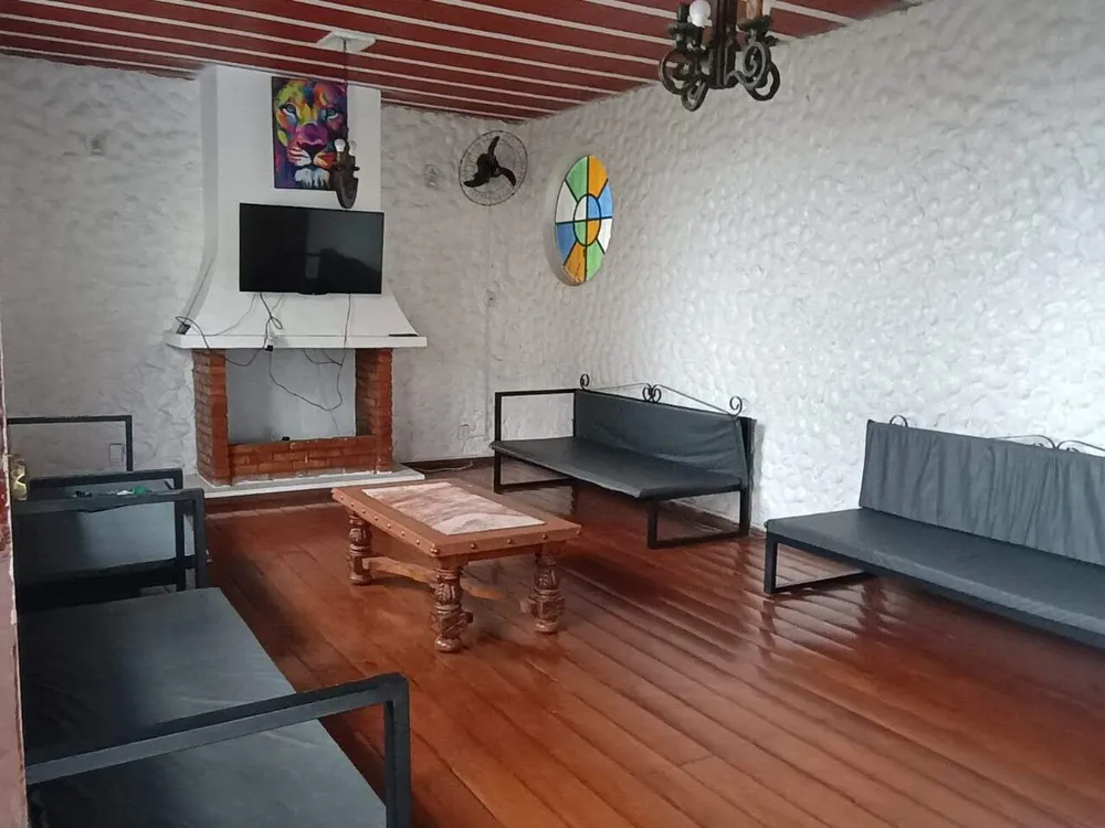 Casa, 5 quartos, 379 m² - Foto 1