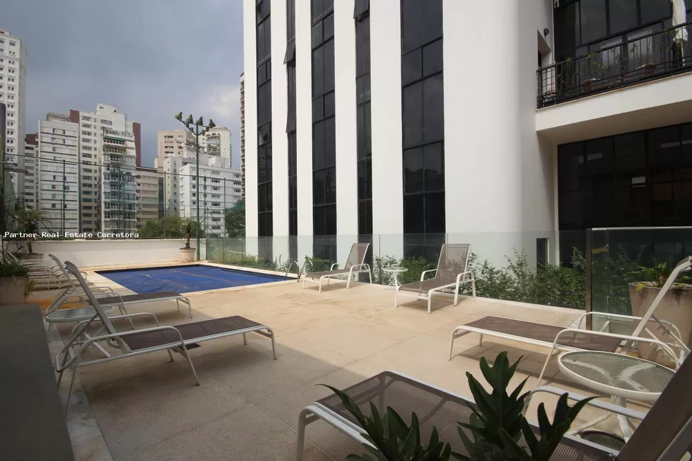 Apartamento à venda com 3 quartos, 285m² - Foto 1