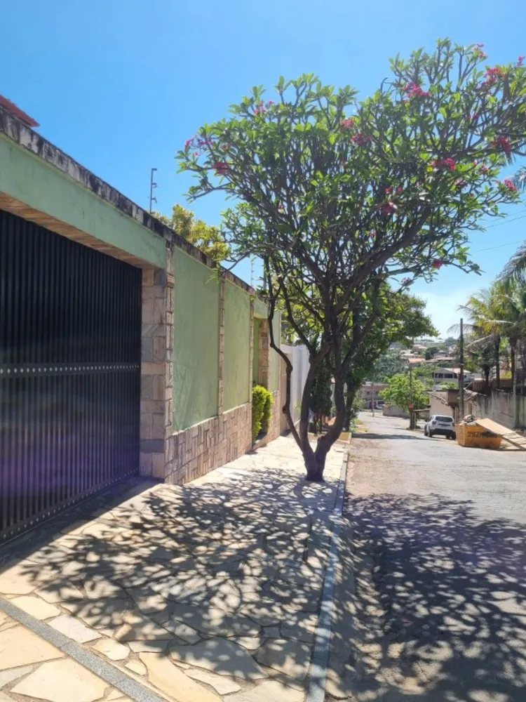 Casa, 3 quartos, 550 m² - Foto 1