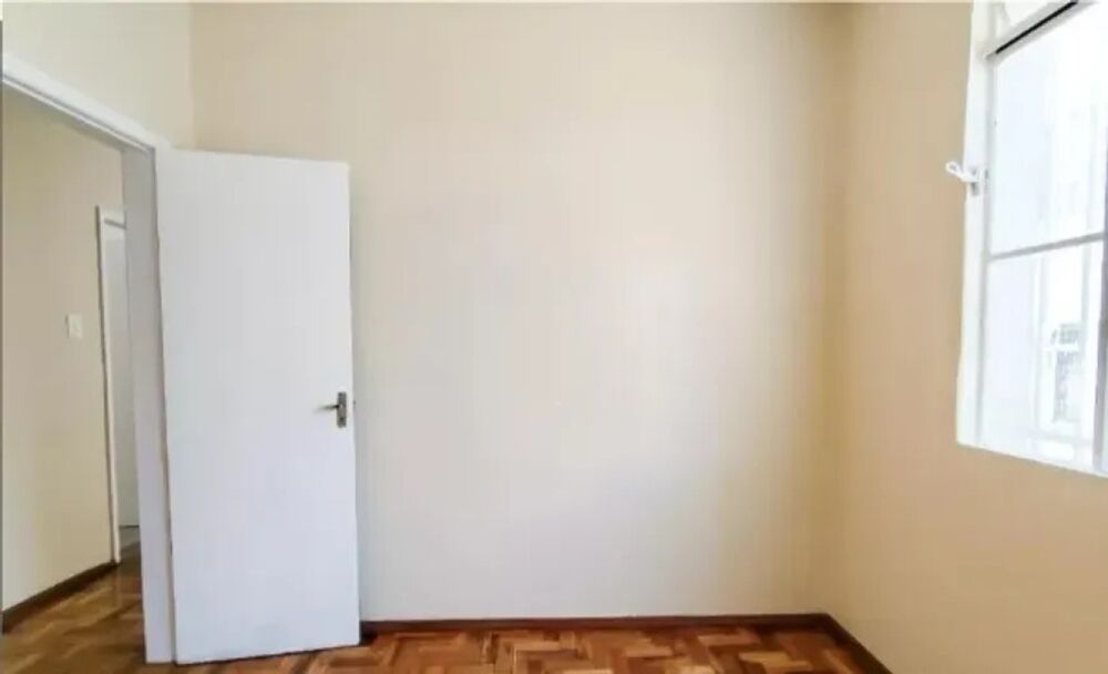 Apartamento à venda com 3 quartos, 107m² - Foto 6