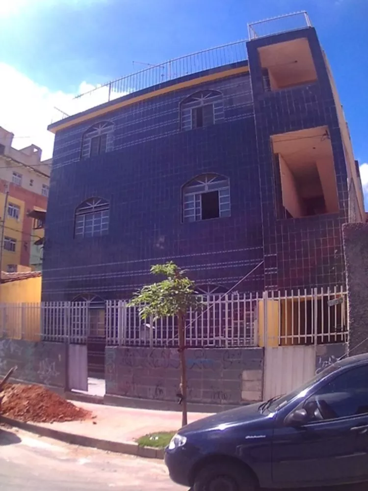 Prédio Inteiro à venda com 2 quartos, 42m² - Foto 1