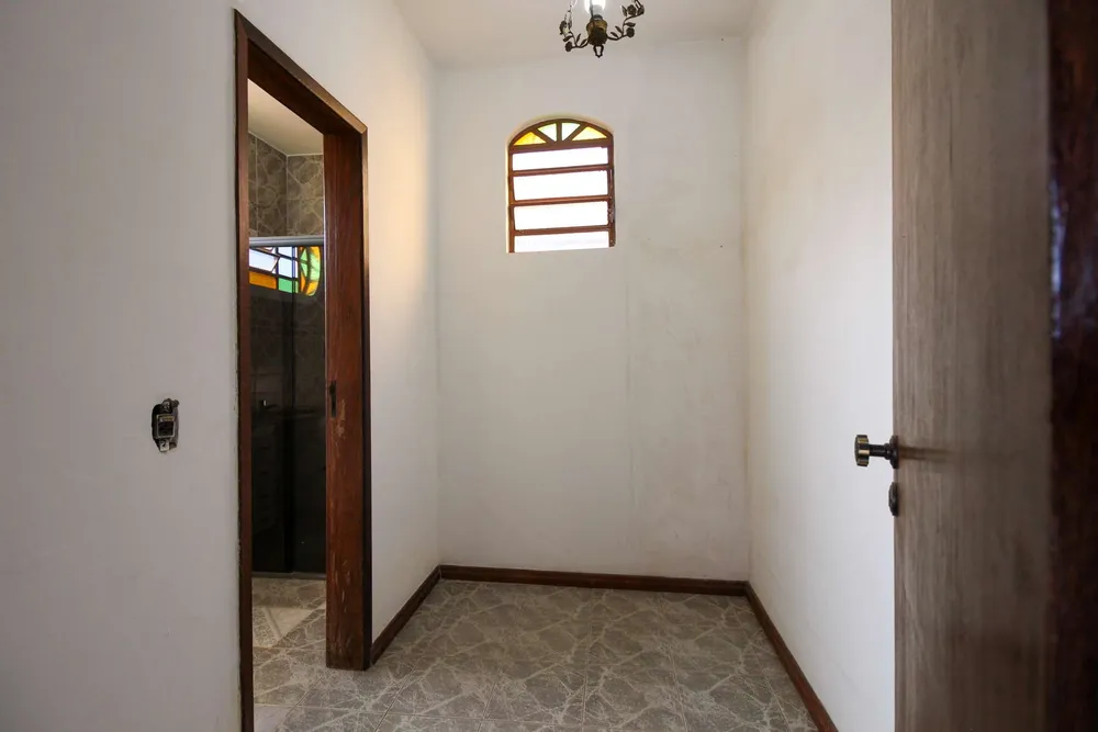 Casa, 4 quartos, 308 m² - Foto 2