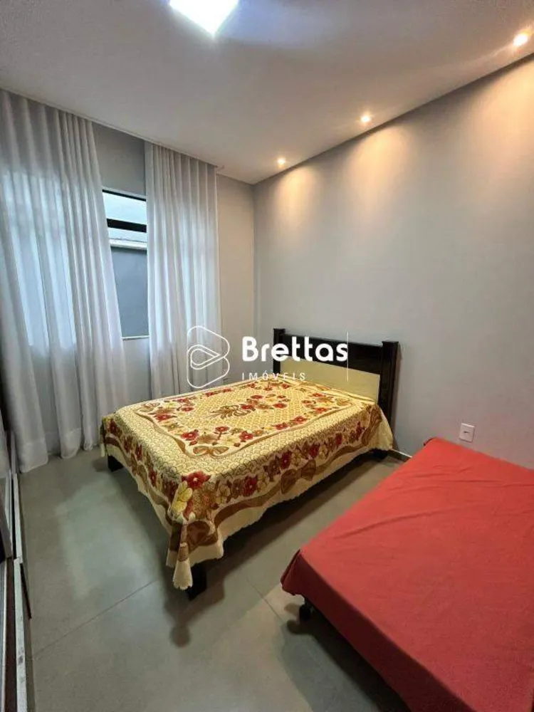 Casa, 3 quartos, 248 m² - Foto 2