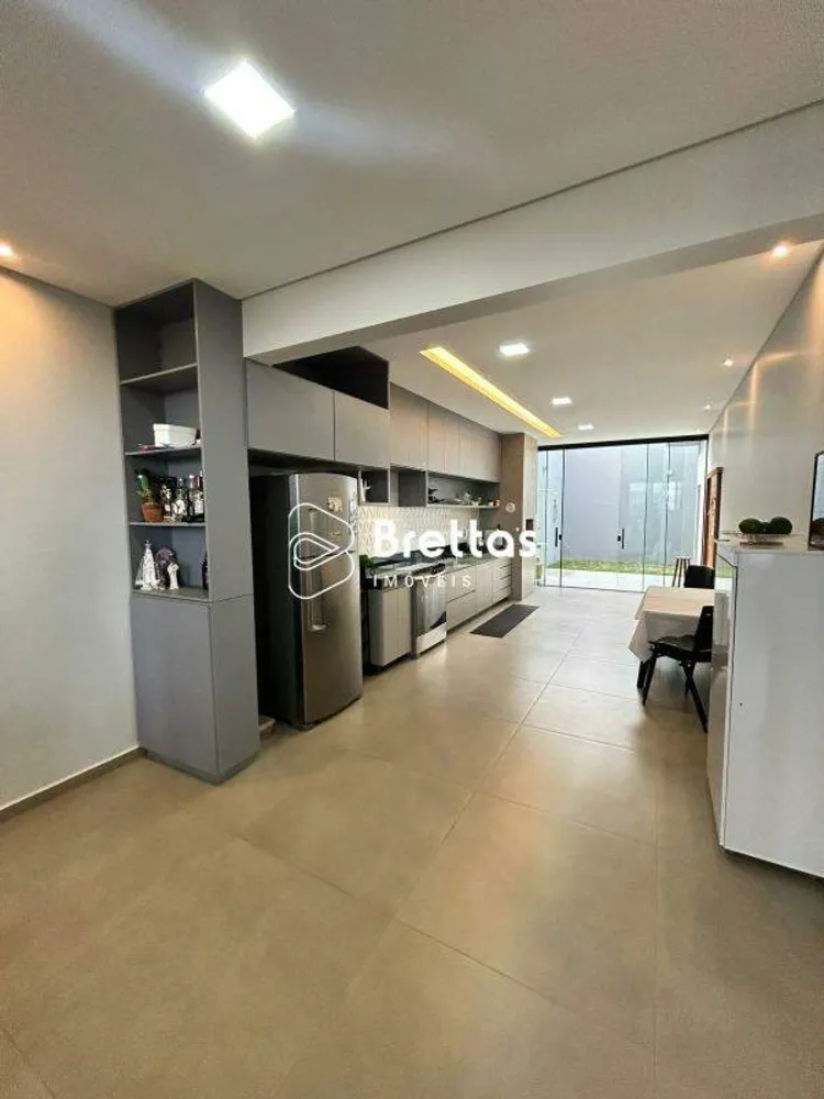 Casa, 3 quartos, 248 m² - Foto 3