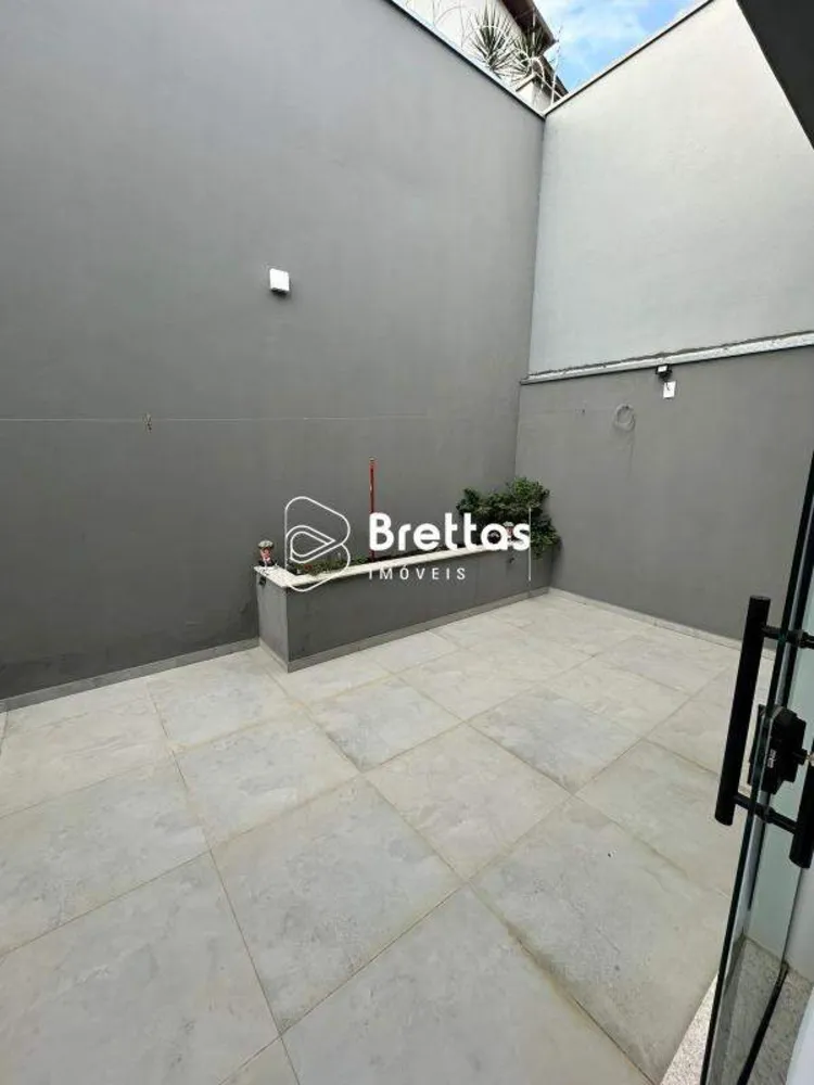 Casa, 3 quartos, 248 m² - Foto 3