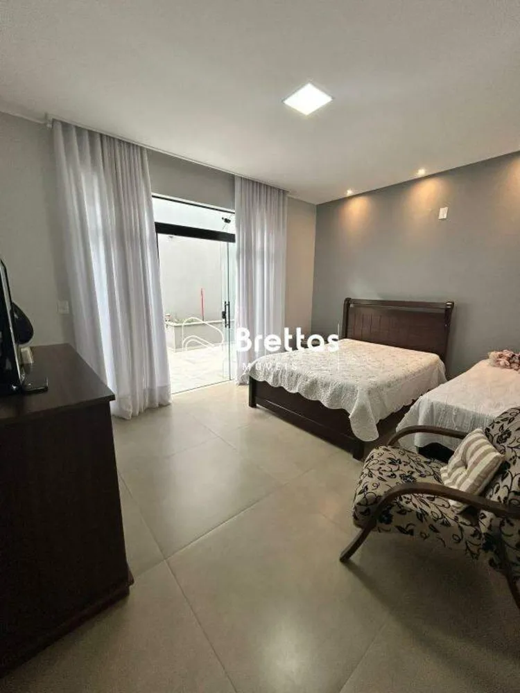 Casa, 3 quartos, 248 m² - Foto 5