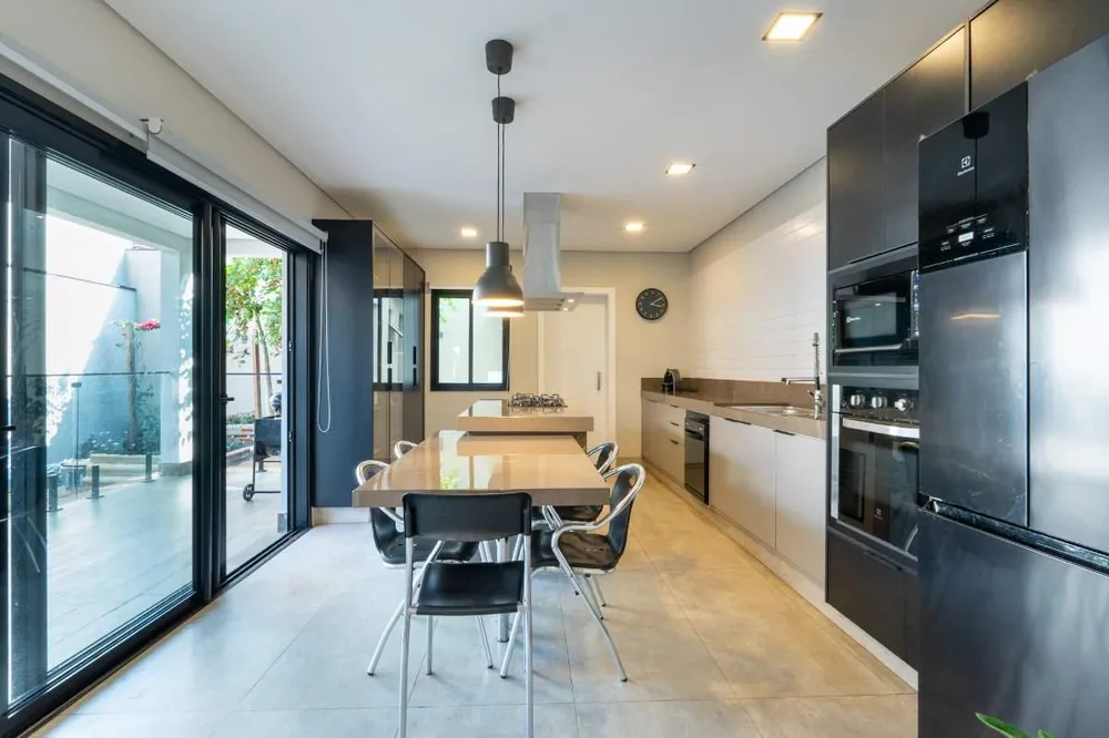 Casa, 3 quartos, 240 m² - Foto 4