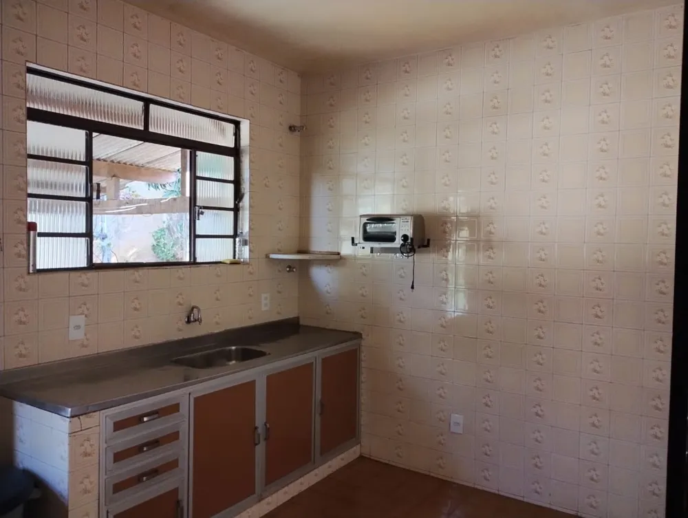 Casa, 3 quartos, 229 m² - Foto 1