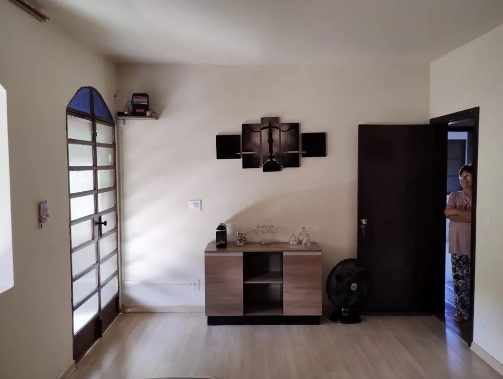 Casa, 3 quartos, 229 m² - Foto 2