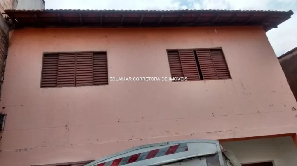 Casa, 6 quartos, 190 m² - Foto 1