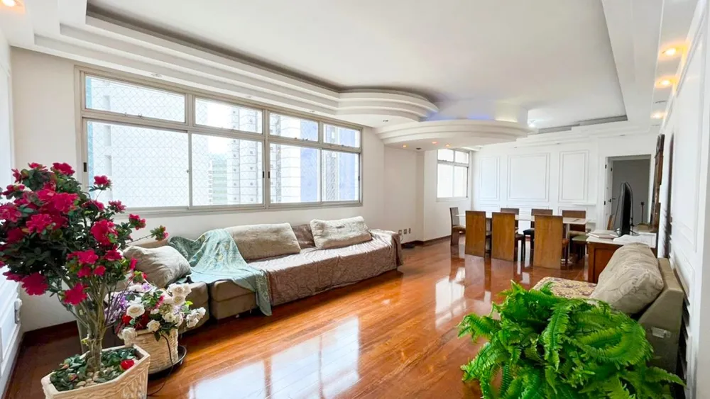 Apartamento, 4 quartos, 211 m² - Foto 1