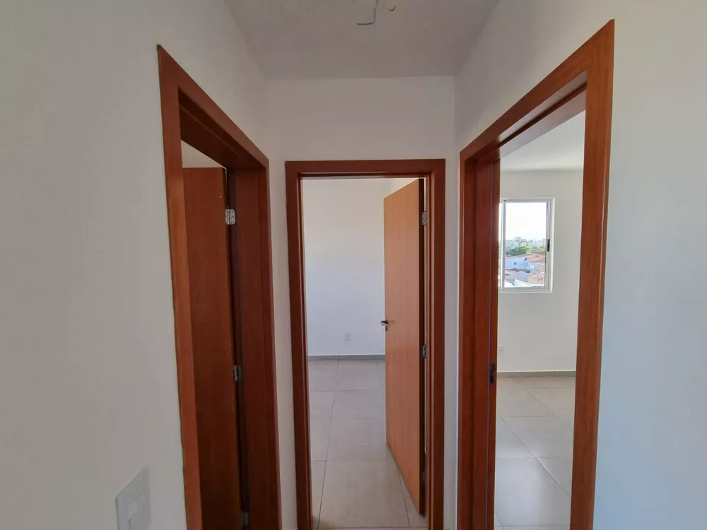 Apartamento à venda com 2 quartos, 45m² - Foto 4