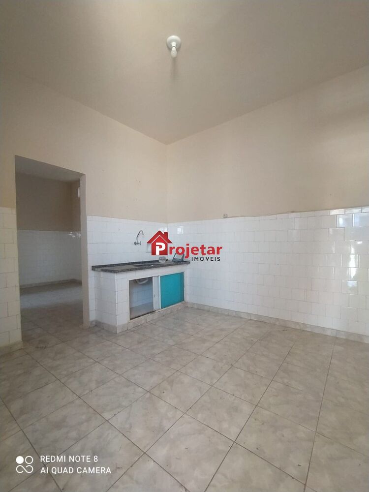 Casa à venda com 4 quartos, 360m² - Foto 3