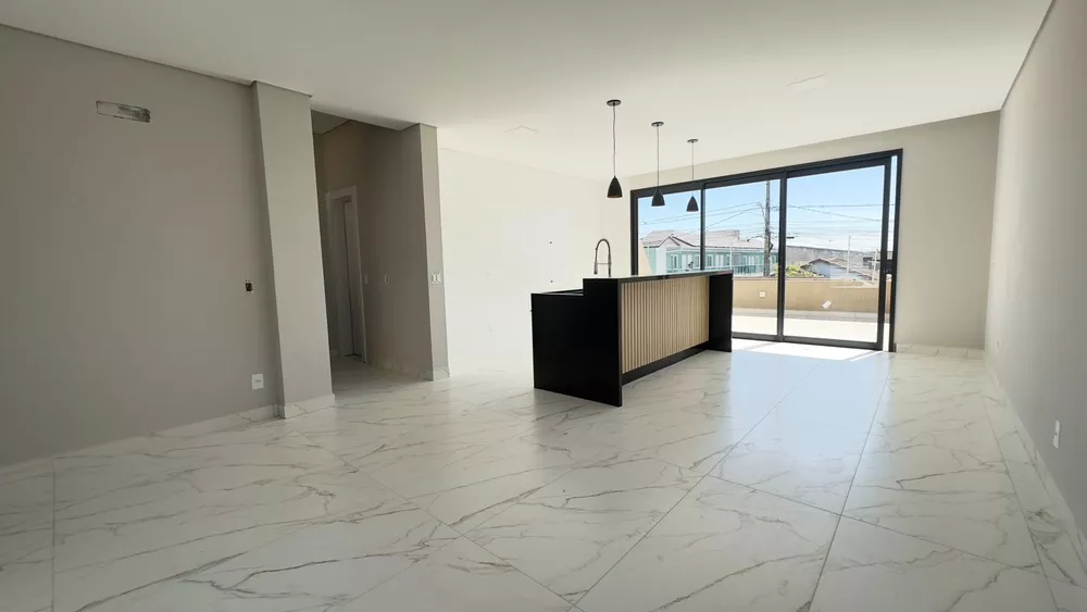 Casa de Condomínio à venda com 3 quartos, 217m² - Foto 3